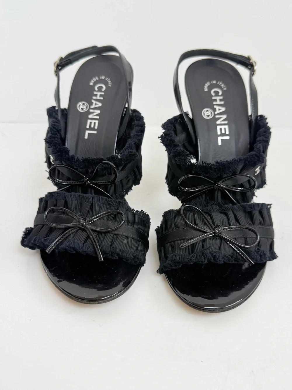 Chanel 12P Black Patent Fringe Bow Slingback Heels CC Logo Sandals EU 39